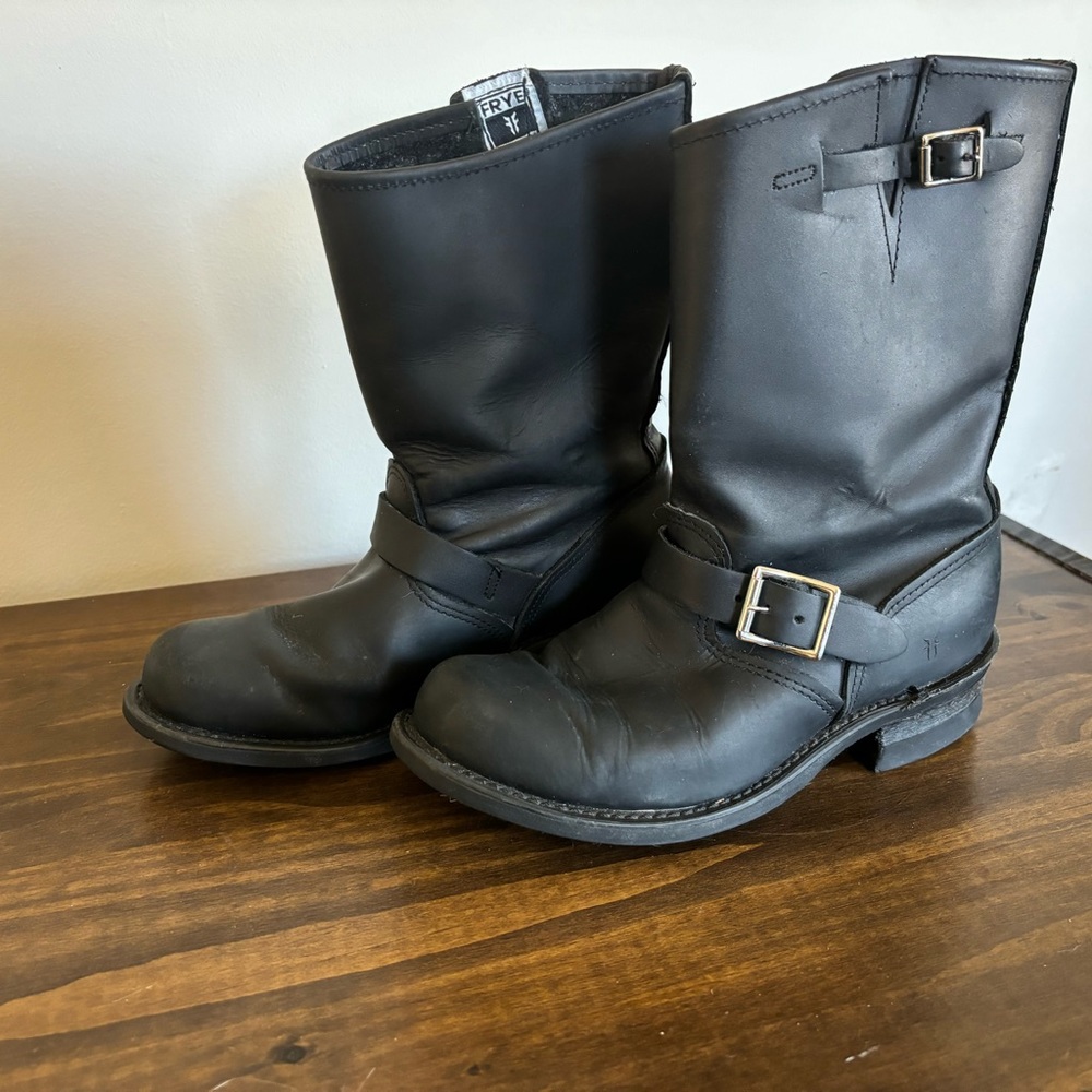 Frye Women’s Engineer Veronica Boot size 9 black leather